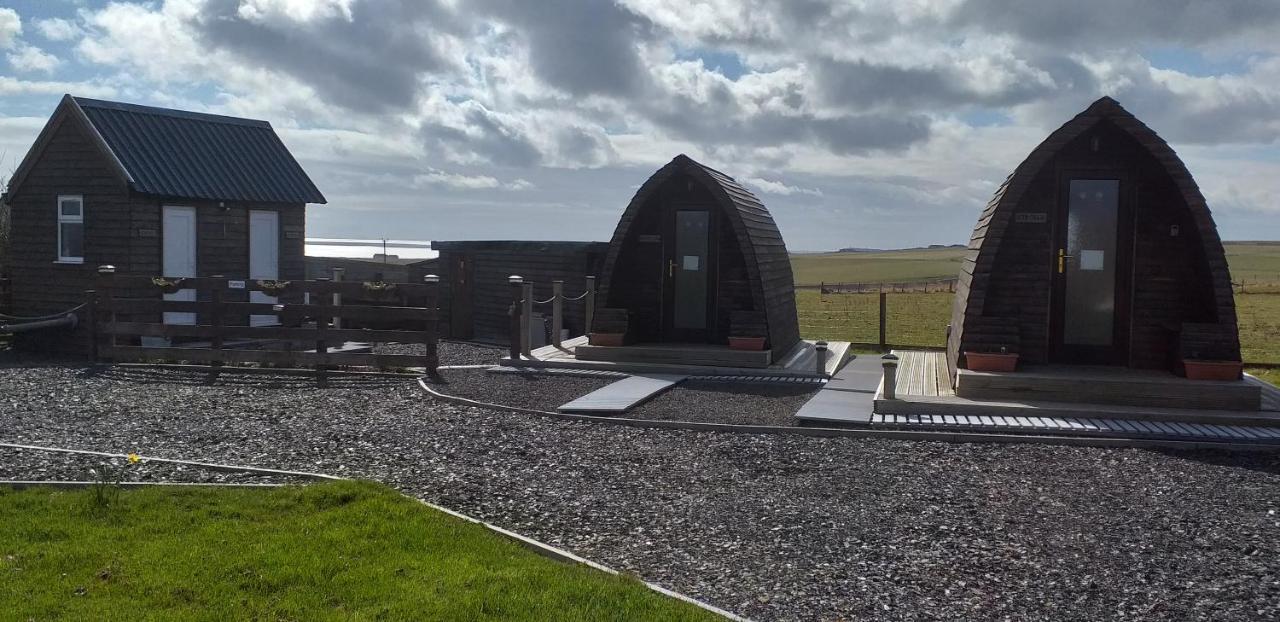 Hillside Camping Pods And Shepherd'S Hut Wick  Exteriör bild